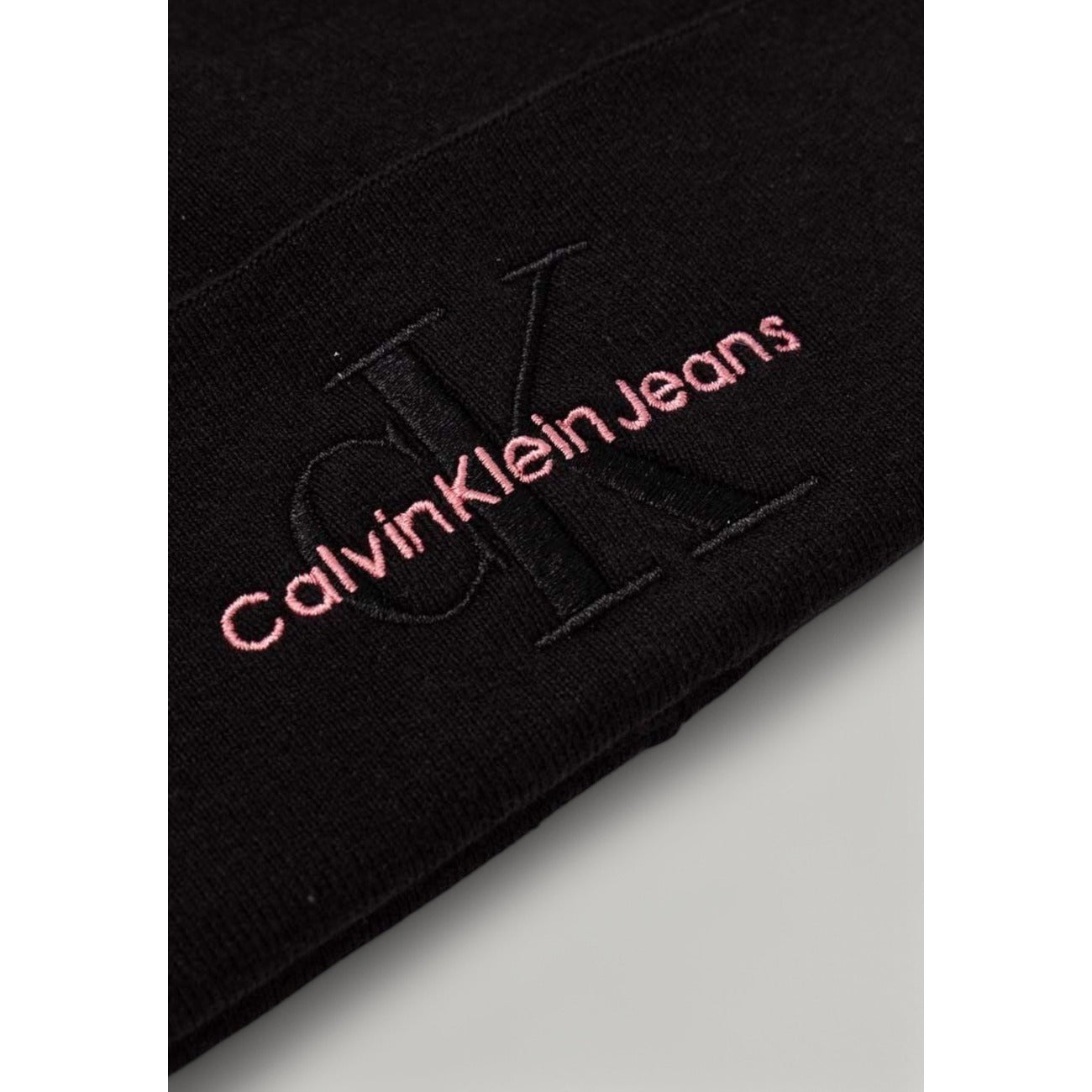 Calvin Klein Jeans - Calvin Klein Jeans Women's Hat